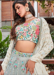 Designer Georgette Brodé Séquence Travail Lehenga Choli avec Dupatta Heavy Wear Vêtements Indiens et Pakistanais - Product Image 2