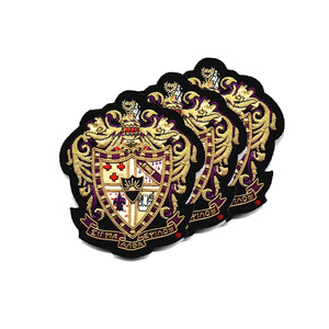 2025 Badges Blazer brodés à la main de Style Vintage et épaulettes décorations de perles brodées de fil de lingot de haute qualité - Product Image 5