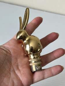 High Quality Metal <b>Bottle</b> <b>Stopper</b> With Airtight Seal Designed For Wine Lovers And Home Kitchen Accessories - Product Image 6