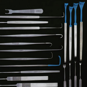 Instrumentos quirúrgicos veterinarios | Medentra | Juego de instrumentos manuales de acero inoxidable hechos a mano con precisión - Product Image 2