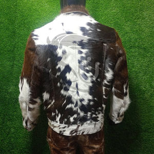 Chaqueta de Cuero Vacuno con Pelo para Hombre, Invierno, Calefactable, Cortavientos, Transpirable, Calidad Premium, Logotipo Personalizado, Marca Privada UNBRIDLEDS INDUSTRY - Product Image 2