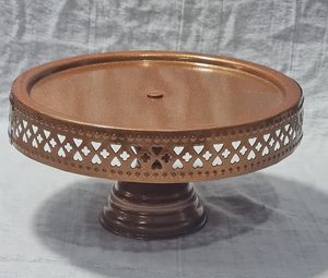 Support à gâteau en métal de forme ronde en laiton AK avec support à gâteau décoratif de haute qualité de finition de couleur dorée pour la fête d'anniversaire - Product Image 2