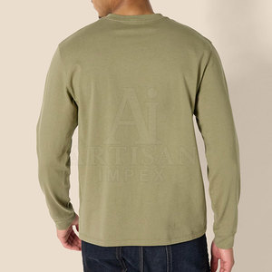 Chemise formelle pour homme à manches longues, confectionnée avec un tissu lisse de qualité supérieure, pour le bureau, les affaires et un usage professionnel. - Product Image 2