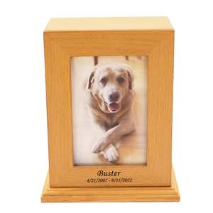 Urne photo en bois de chêne artisanale avec gravure personnalisée, urne en bois pour photo d'animal de compagnie, urnes de crémation - Product Image 2
