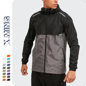Chaquetas cortavientos de nailon personalizadas para hombre, chaqueta de gimnasio de poliéster, atletismo a rayas reflectantes, deportes, chaquetas a prueba de viento con cremallera completa - Product Image 1
