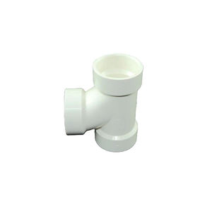 Raccords de tuyauterie de plomberie en PVC blanc durable Connecteurs de tuyau d'eau Équipement de vannes à joint fileté - Product Image 1