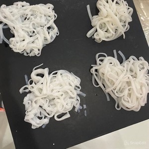 บะหมี่ข้าวแห้งสำเร็จรูป 100% ข้าวเวียดนาม บะหมี่ข้าวแท่งแห้งเพื่อสุขภาพ อายุการเก็บรักษา 24 เดือน ยี่ห้อฟามเจีย - Product Image 1