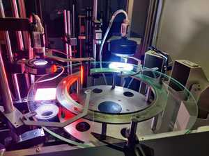 Nuova tecnologia AI macchina di ispezione della visione automatizzata macchina industriale dadi elementi di fissaggio macchina visione PLC motore nucleo componente nuovo