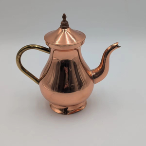 Cafetera de cobre de diseño artístico con acabado de pulido de espejo, ideal para decoración clásica y uso funcional - Product Image 1