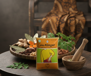Mezcla Herbal Tradicional Indonesia JMK 7gr Klingsir, Alivia Suavemente la Zona Lumbar y Equilibra el Cuerpo - Product Image 1