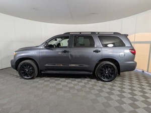 Toyota Sequoia Nightshade 2021 Usada de Primera Calidad con Paquete de Seguridad y Confort - Product Image 5