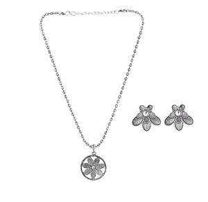 ชุดเครื่องประดับแฟชั่น สร้อยคอและต่างหูแบบติดหู ทนทานและมีสไตล์ เหมาะสำหรับเป็นของขวัญ ราคาสมเหตุสมผล - Product Image 4