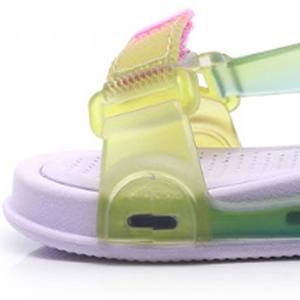 Sandalias lúdicas azules transparentes de alta calidad, cómodas, de diseño a la moda y divertidas para niños - Product Image 3