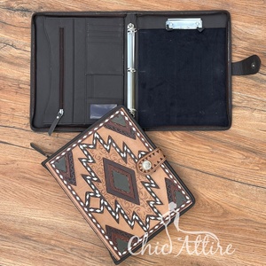 Carpeta de 3 anillas de cuero con herramientas de mano duraderas personalizadas Premium 2025, cubiertas para planificador de viaje, carpeta A4 con bolsillos con cremallera - Product Image 1