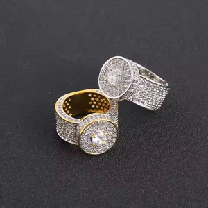 Anillo de Moissanita Plateado de Lujo, Estilo Hip Hop, Moda Urbana Moderna, Diamante Brillante, Anillo de Compromiso, Regalo Audaz para Hombres y Mujeres - Product Image 1