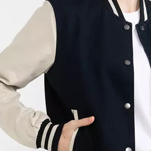 Service OEM ODM pour les détaillants, veste universitaire pour femmes à manches longues de qualité supérieure, veste de baseball courte pour femmes, uniformes universitaires pour l'hiver - Product Image 6