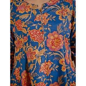 Ensemble Kurta et pantalon en coton imprimé bleu Jaal pour filles et femmes, style ethnique indien avec broderies pour les fêtes et occasions spéciales - Product Image 2