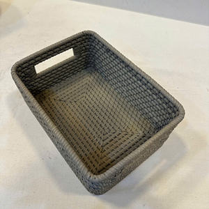 Panier de rangement rectangulaire de luxe en rotin naturel avec cordon en PP, design écologique et polyvalent - Product Image 4