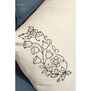 Housse de coussin bohème 100% coton biologique brut imprimée à la main, motif floral ethnique, carrée 45x45cm pour la maison - Product Image 4