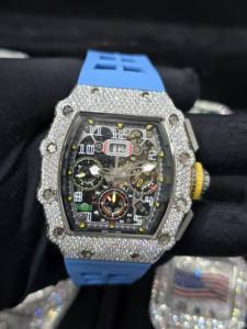 Reloj de Pulsera de Lujo para Hombre de Acero Inoxidable con Movimiento Automático y Moissanita VVS Completamente Engastada, Esfera Analógica de 41 mm y Correa de Goma - Product Image 2