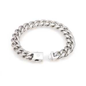 Bracelet cubain de 12 mm avec placage rhodium et or, design géométrique tendance orné de diamants et de perles, cadeau religieux - Product Image 4