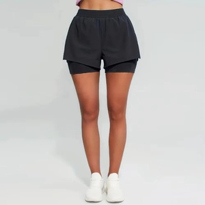 Nouvel arrivage : Shorts double couche pour femme en vente / Shorts double couche pour femme taille adulte à prix de gros pour vêtements décontractés et sportifs - Product Image 1
