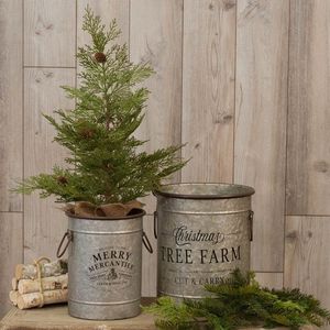 Seau de Noël en métal pour la décoration festive de la maison avec un design rustique parfait pour contenir des pommes de pin ornements cadeaux - Product Image 5