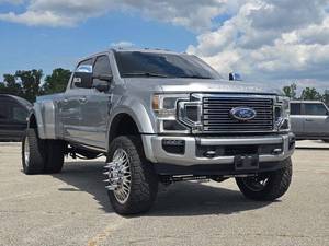 Pick-up Ford F-450 Super Duty Platinum 4x4 Platinum 4 portes Crew Cab 8 pieds LB DRW d'occasion à prix abordable à vendre - Product Image 6