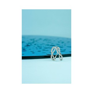 Boucles d'oreilles DelPia Style Infini, tube externe 10 % or 18 carats sur argent sterling 925, cristaux blancs à l'intérieur, rose 10x15mm - Product Image 4