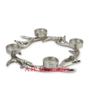 Dernier bougeoir pour la décoration de table Maison et jardin Pilier bougeoir fait main en aluminium brillant décoré pour le salon - Product Image 2