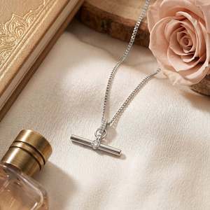 Collier Jeulia Andy Classic en argent avec barre en T et pierre de zircon taille ronde - Product Image 6