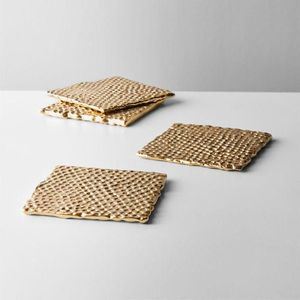 Ensemble de sous-verres en métal de forme organique en or de qualité supérieure pour la décoration moderne de la maison et la mise en valeur luxueuse du plateau de table - Product Image 3