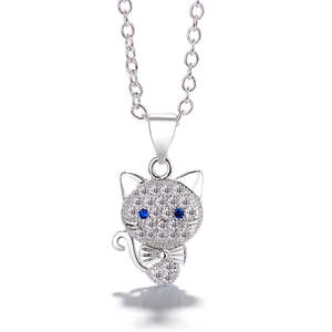 Collana con Ciondolo Gatto Trendy in Oro 18K e Argento Sterling con Zaffiro, Diamante e Perla - Simpatico Animale Cartoonesco - Product Image 1