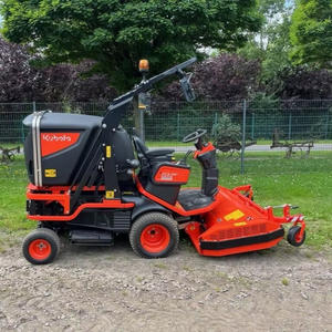 เครื่องตัดหญ้า Kubota FC3-261 ขนาดใหญ่ 26 แรงม้า ดีเซล ขับเคลื่อน 4 ล้อ พร้อมถังเก็บหญ้า 800 ลิตร สำหรับงานพาณิชย์ มีขาย - Product Image 1