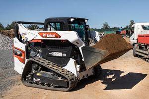 توجيه زلق Bobcat MT85 المشي خلف رافعة مجنزرة هيدروليكية مساعدة انزلاقية للبيع