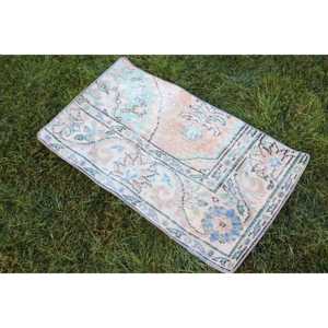 Alfombra Turca Vintage de Lana 1.7x3 pies, Ecológica, Azul con Diseño de Parches y Base de Látex - Product Image 2