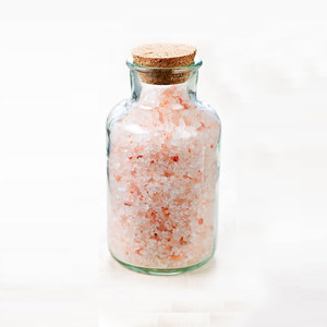 Sal de Baño de Rosa del Himalaya 100% Pura y Natural en Forma de Cristal en Envase de Vidrio Hecho en Pakistán - Product Image 1