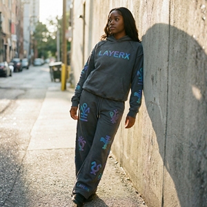 Ensemble de survêtement Y2K pour femmes, écologique, léger, streetwear, 100% coton, 300 g/m², sweat-shirt ample à capuche et pantalon large à jambes larges, strass - Product Image 1