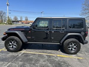 Wrangler Unlimited Rubicon 4x4 3.6L V-6 4WD 2022 d'occasion, très propre, à vendre - Product Image 4