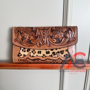 กระเป๋าสตางค์แบบหนีบหนังแท้สำหรับใส่โทรศัพท์, กระเป๋าใส่โทรศัพท์ทำจากหนังลายเสือดาวงานแกะสลักด้วยมือ - Product Image 1