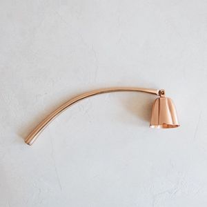Extincteur de bougie en métal classique de haute qualité, fait à la main, écologique, décoratif, pratique, élégant et intemporel pour l'intérieur, le couloir, la chambre à coucher - Product Image 1