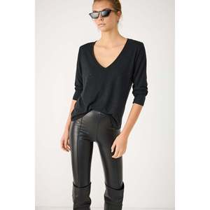 เสื้อประดับด้วยหิน - Product Image 2