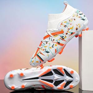 Zapatos de fútbol de caña baja para niños, cómodos y ligeros, ideales para el entrenamiento y deportes de adolescentes, con tacos pequeños. - Product Image 3
