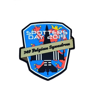 Écussons de vêtement en caoutchouc et PVC écologiques avec logo personnalisé, en relief 3D, à coudre, sans minimum - Product Image 1