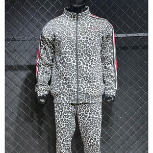 Custom Design Sweatshirt and Sweatpants Set High Quality Tracksuit Heavy Weight Flared Sweatpants and Hoodie Sets - Product Image 3