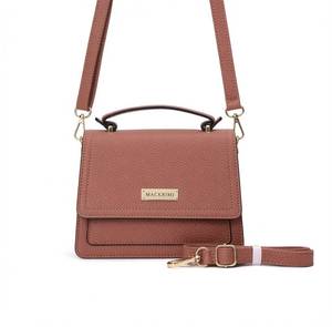 Borsa a Tracolla e Borsetta in Pelle PU con Blocco RFID, Motivo Lichee e Decorazione a Lettere, con Due Cinghie per Donne - Product Image 4