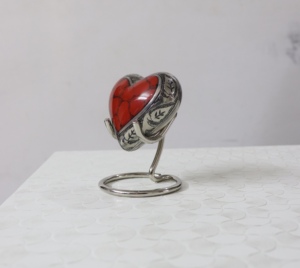 Urna Funeraria de Aluminio Estilo Americano (Diseño de Corazón) para Mascotas, de Alta Calidad, Metal de Lujo, Personalizable, para Guardar Cenizas - Product Image 3