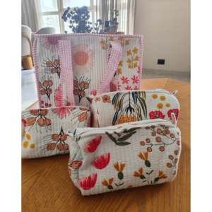 Ensemble de trousses de toilette de voyage style bohème White Morning Meadow, 3 pièces, résistantes à l'eau, avec broderie décorative, fermeture éclair, en coton - Product Image 2