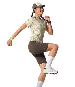 Camisetas de Algodón Orgánico para Mujer, Corte Ajustado, Estilo Tie Dye, Ligeras, con Logotipo Bordado Personalizado y Apliques - Product Image 1