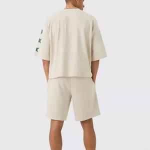 2025 hommes hiver graphique T-Shirt ensemble court usine personnalisé Logo imprimé confortable lavable hommes survêtement - Product Image 4